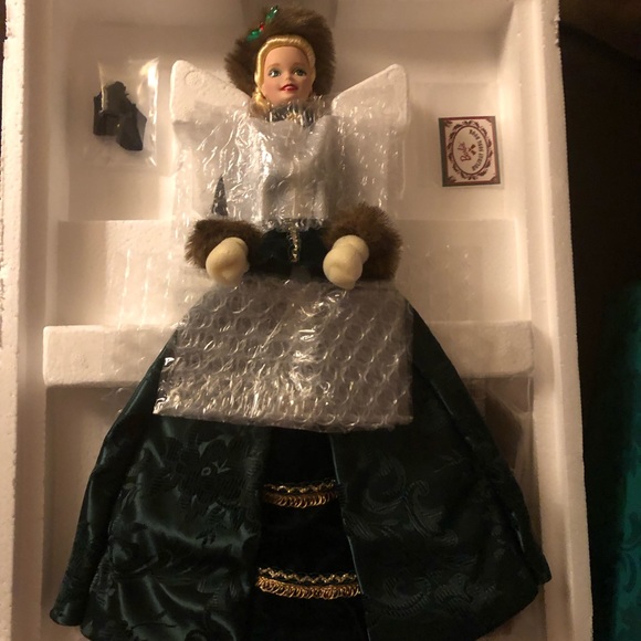 🎄COPY - Vintage Porcelain Barbie Doll- 445 $80 or $65 w/offer - Picture 1 of 3
